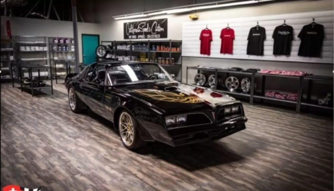 Bodenplatten mit Holzmaserung-Optik Bodenplatten mit Holzmaserung-Optik