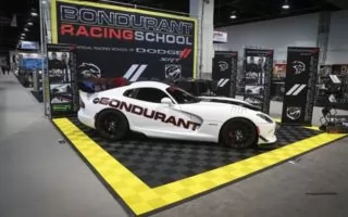 Event Bodenbelag mit Ribtrax Platten Citrus Yellow und Black Event Bodenbelag mit Ribtrax Platten Citrus Yellow und Black