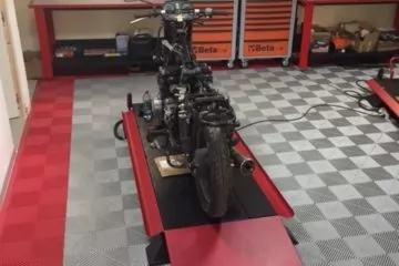 Motorrad-Werkstatt Motorrad-Werkstatt